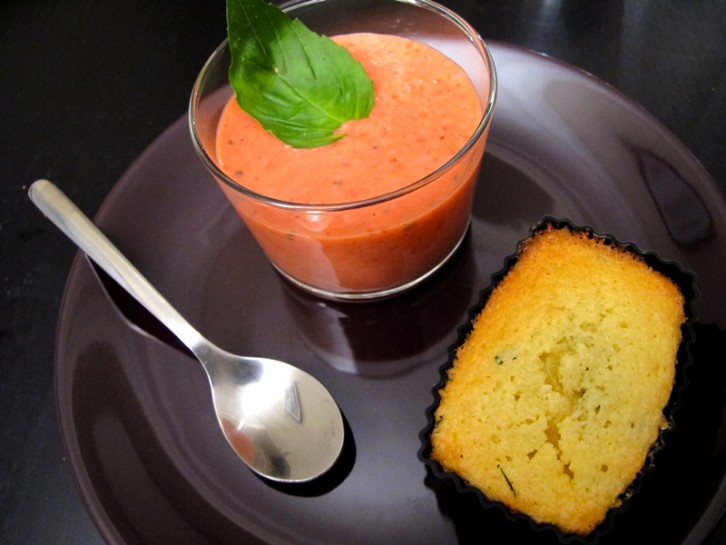 Recette blender : soupe de fraises menthe basilic